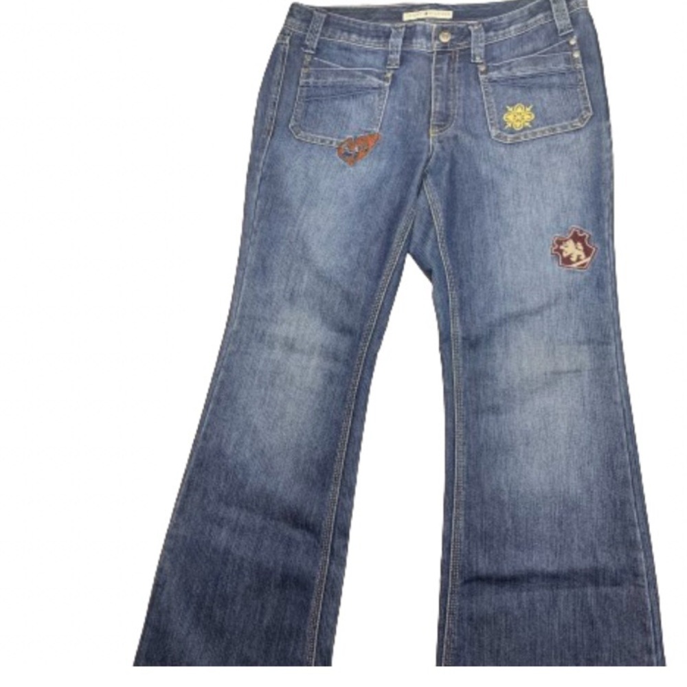 Tommy Hilfiger Flared Leg Blue Jeans With Patches EUC 8S 😍